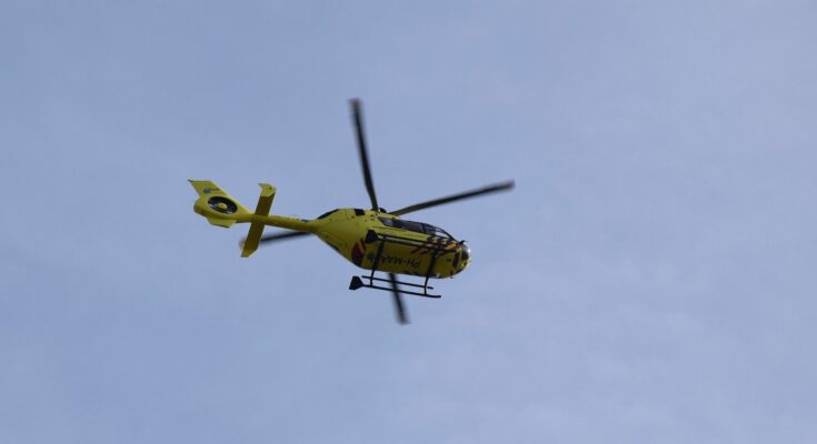 De traumahelikopter landde zaterdag in #Korteraar waar een dame was getrapt door een paard.